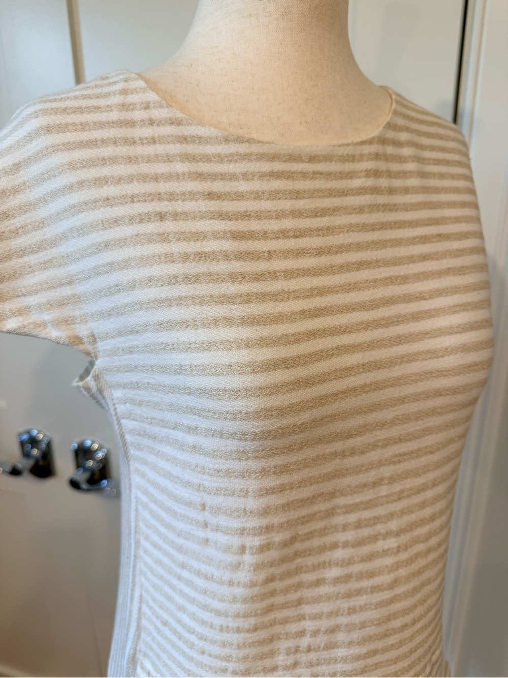 L'AGENCE Beige & White Striped Cap-Sleeve Top - Picture 12 of 15